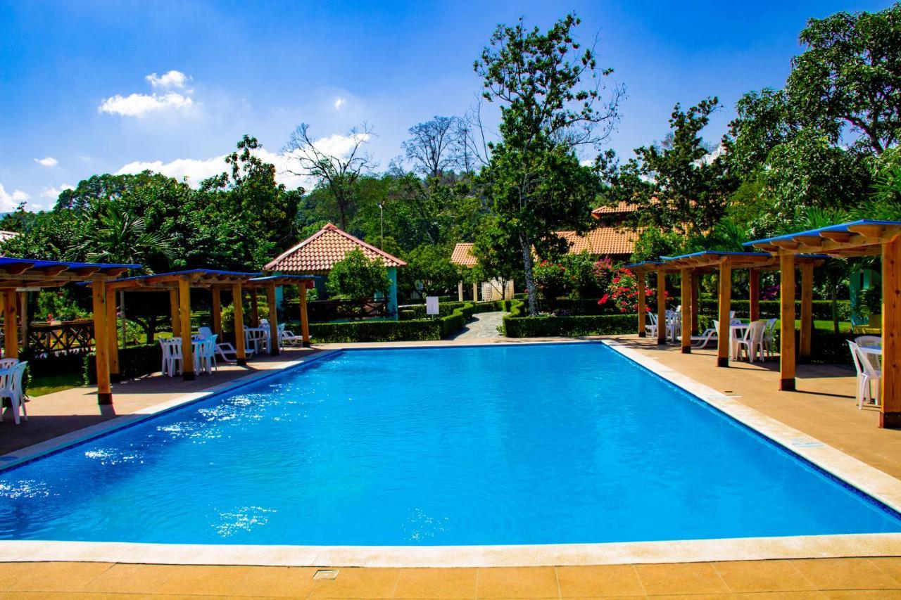 Bonao Rancho Guacamayos Hotel & Restaurantes מראה חיצוני תמונה