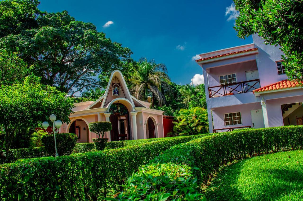 Bonao Rancho Guacamayos Hotel & Restaurantes מראה חיצוני תמונה